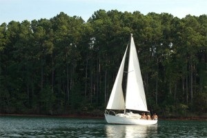 lake-keowee-sailboat